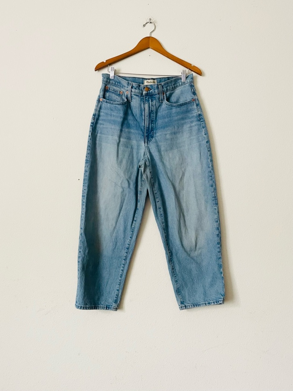 Madewell SIZE 30 high rise blue distressed balloon jeans